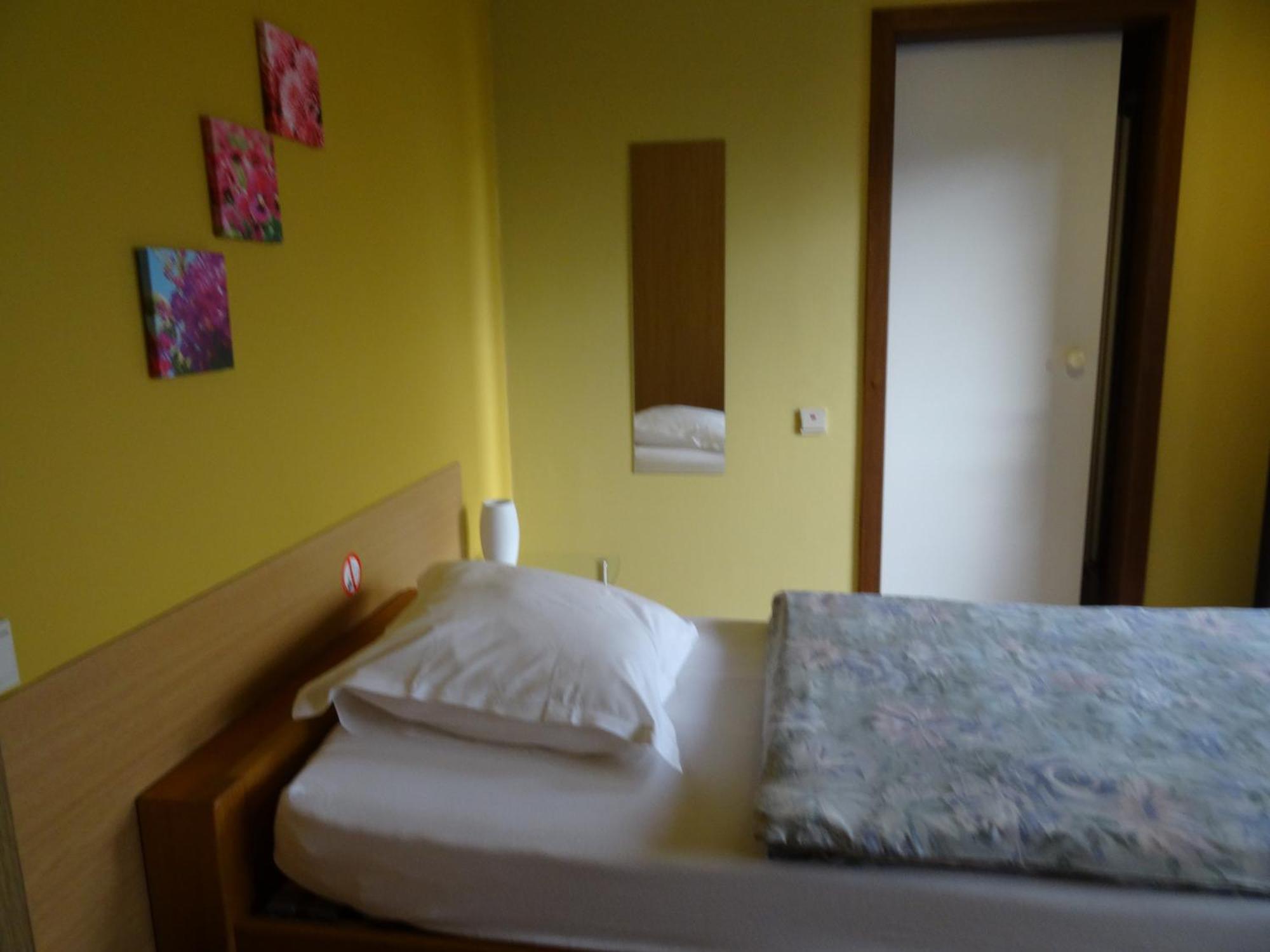 Hostellerie Daiseldaele Dadizele Rum bild