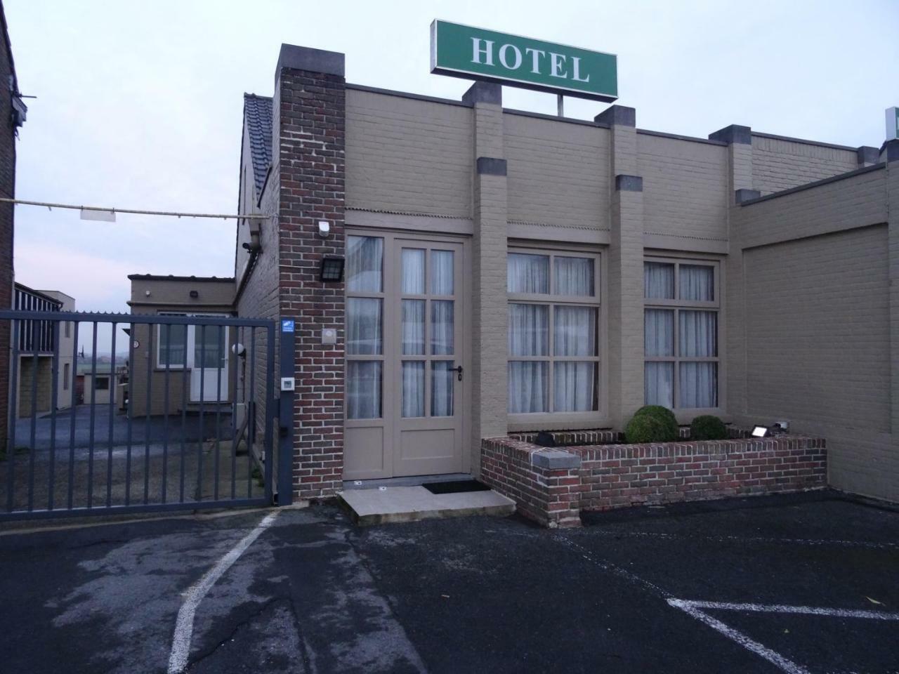 Hostellerie Daiseldaele Dadizele Exteriör bild