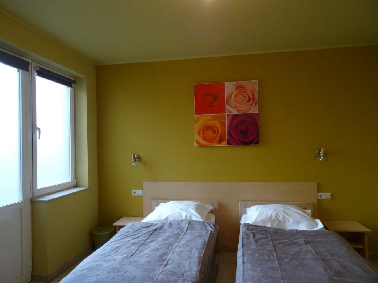 Hostellerie Daiseldaele Dadizele Exteriör bild