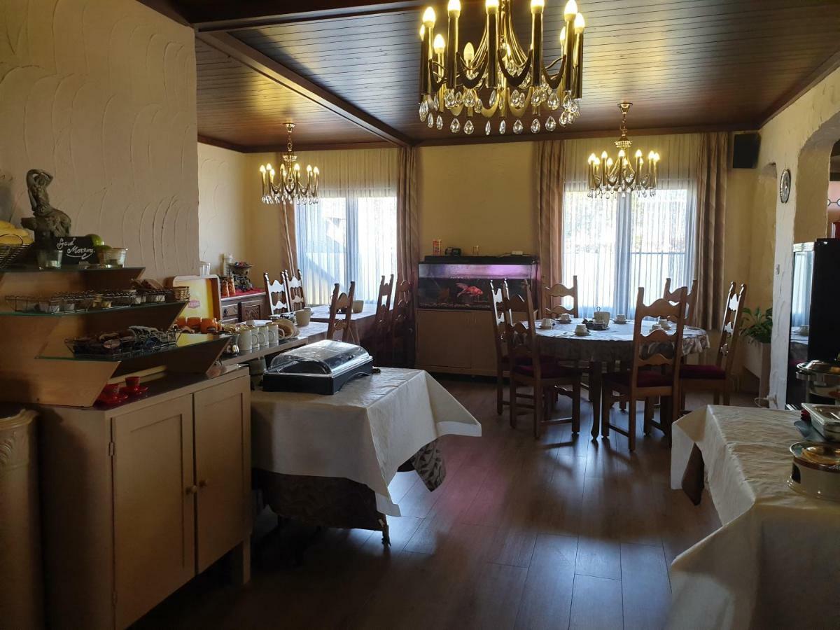 Hostellerie Daiseldaele Dadizele Exteriör bild