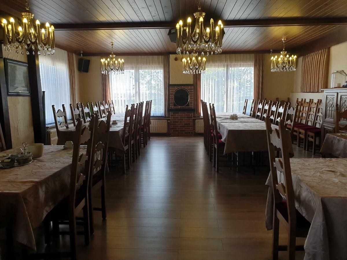 Hostellerie Daiseldaele Dadizele Exteriör bild